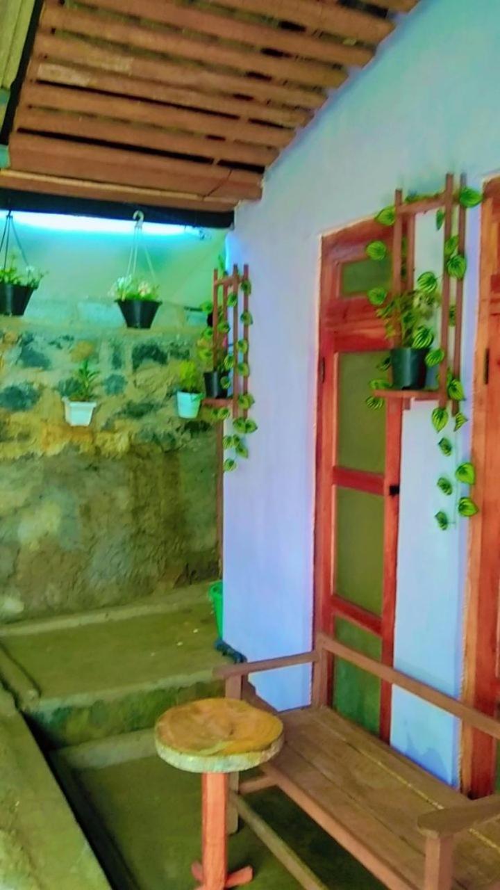Ella Kumi Hostel Bagian luar foto