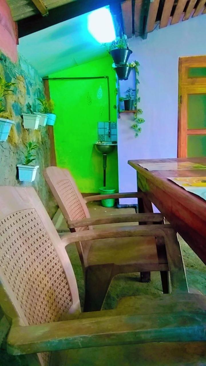 Ella Kumi Hostel Bagian luar foto