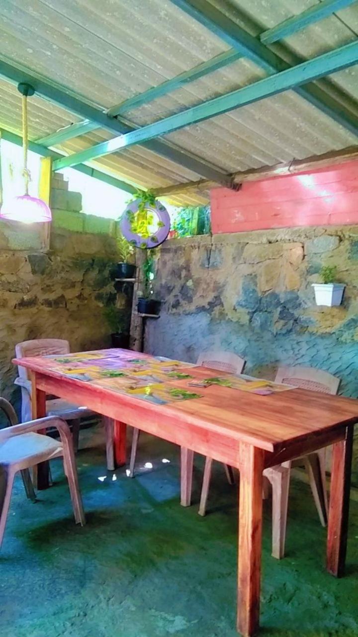 Ella Kumi Hostel Bagian luar foto