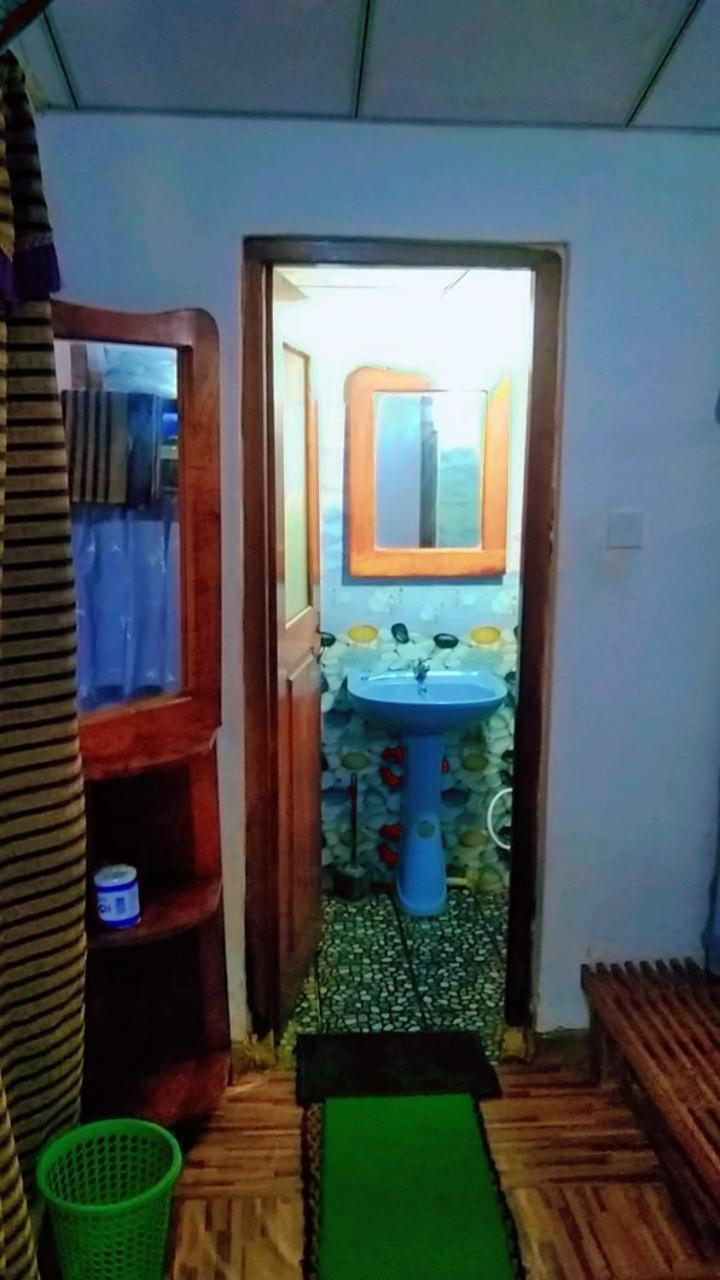 Ella Kumi Hostel Bagian luar foto
