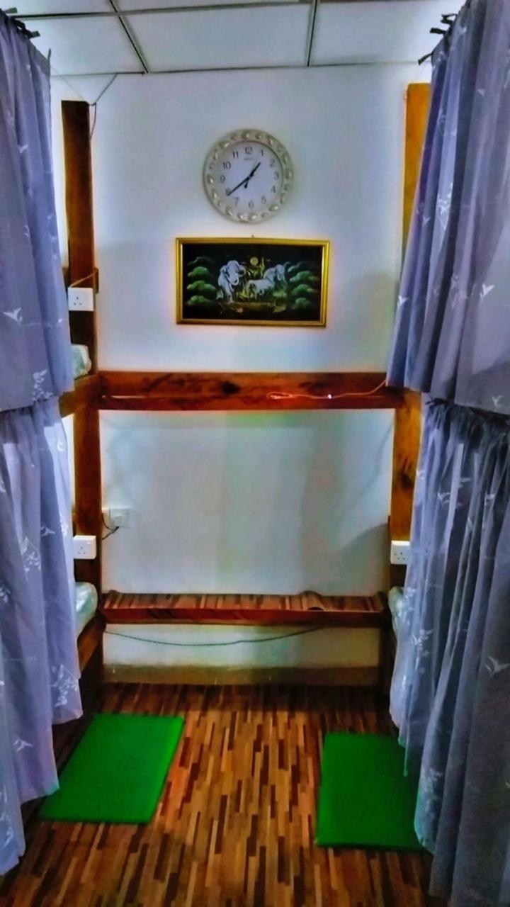 Ella Kumi Hostel Bagian luar foto