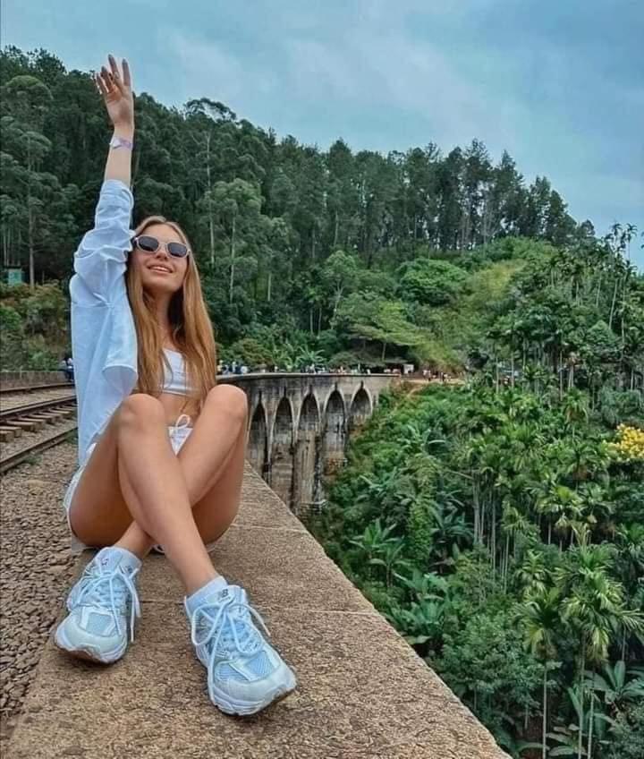 Ella Kumi Hostel Bagian luar foto