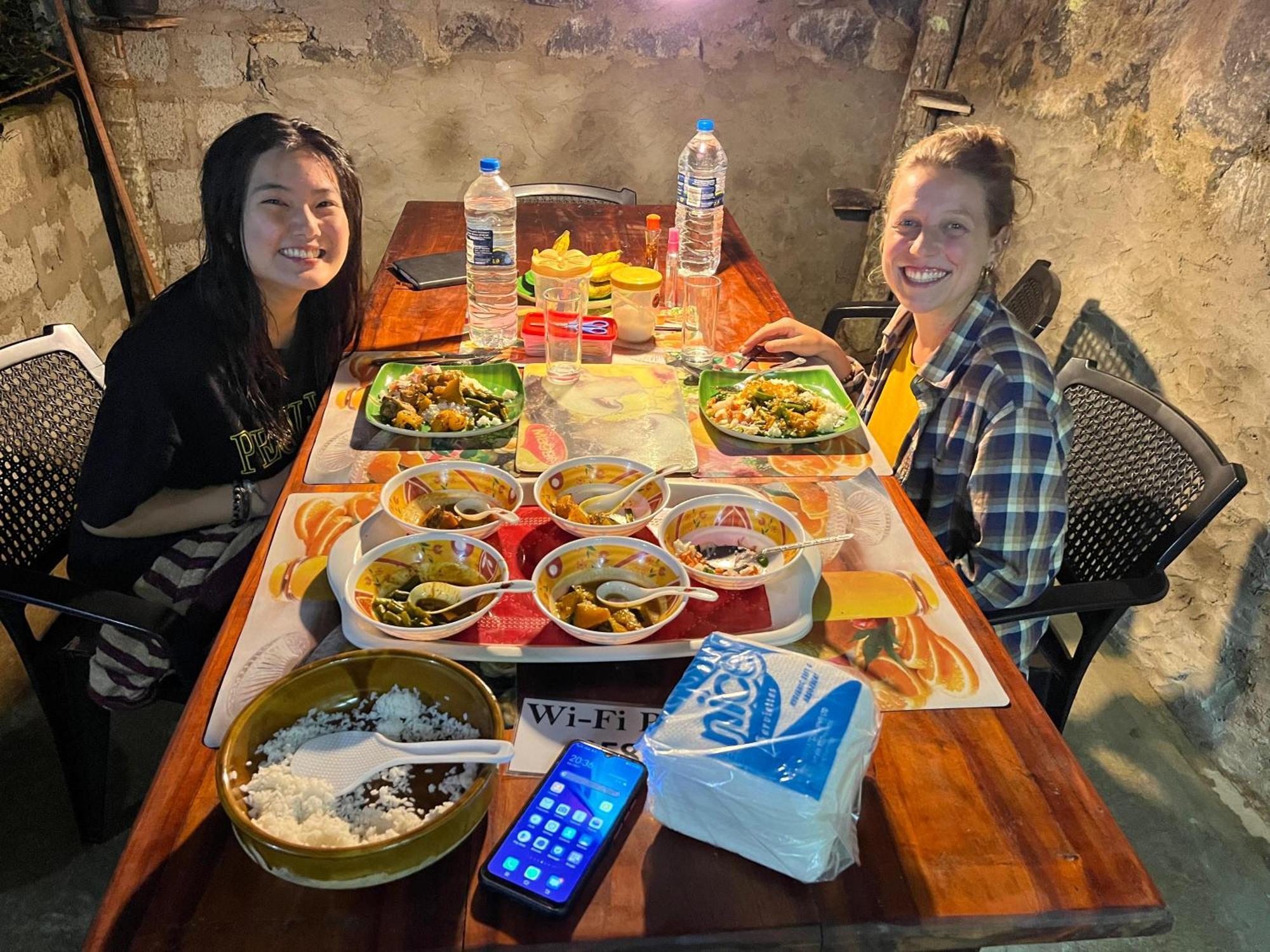 Ella Kumi Hostel Bagian luar foto